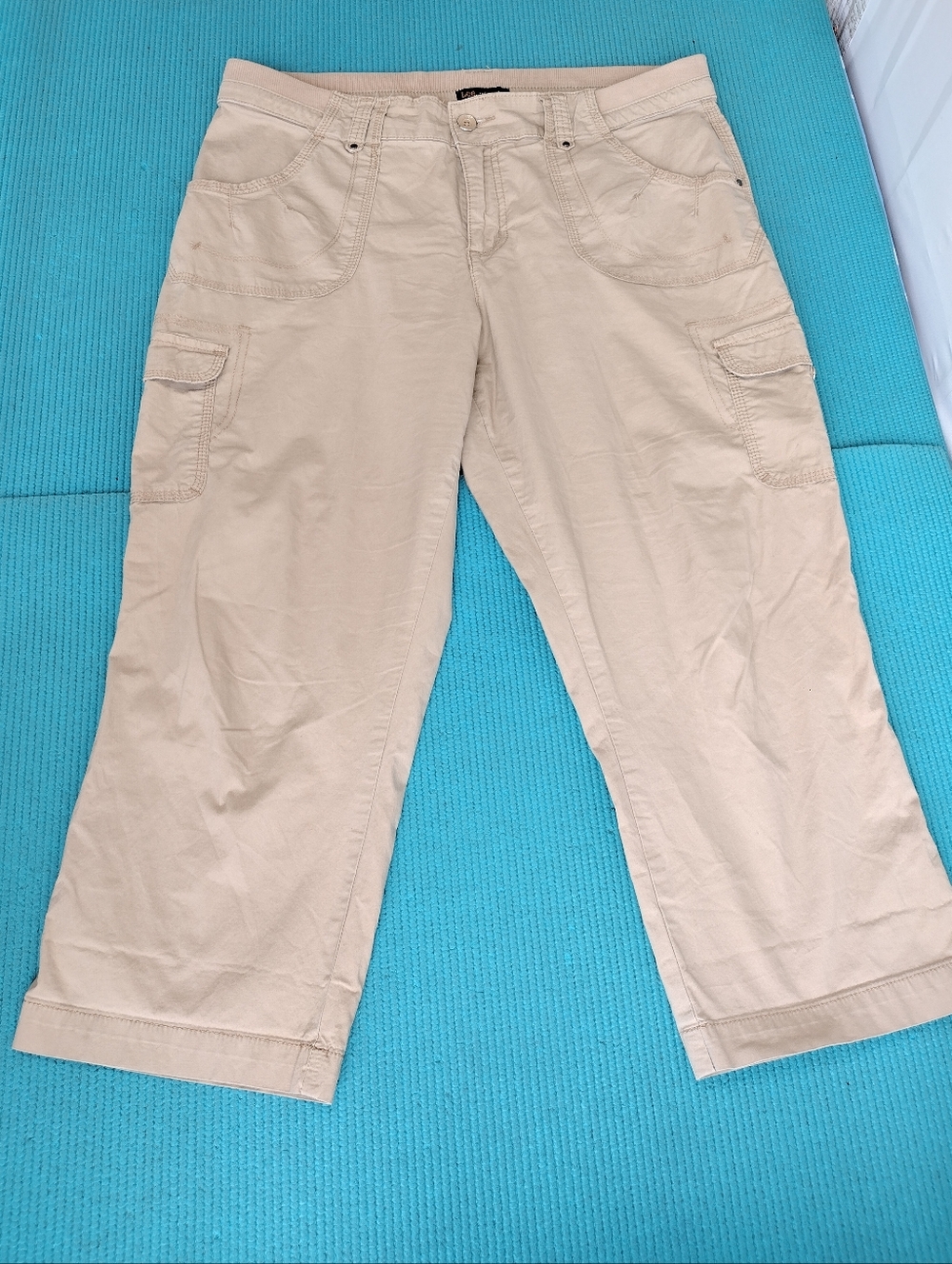 Lee Relaxed Fit Capri Cargo Pants Stretch Chino Khaki Tan Elastic Waist - 14